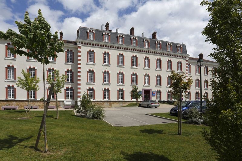 Comfort Suites & Vacanceole Les Demeures Champenoises 에페르네이 외부 사진
